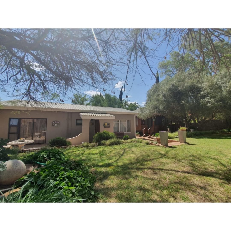 10 Bedroom Property for Sale in Warrenton Northern Cape